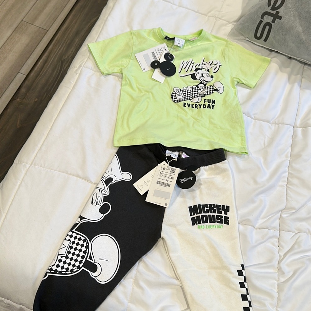 NWT ZARA Mickey Mouse skateboard set 2t-3t